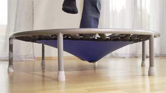Trampolin Rebounding Trampolin Springen und Schwingen